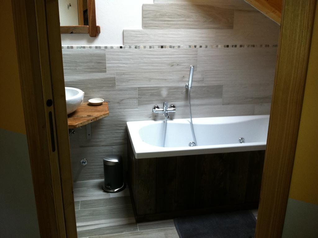 Bed and Breakfast Alpe Rebelle Bionaz Номер фото